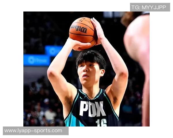 杨瀚森谈阿夫迪亚在中国的受欢迎程度与鼓励作用