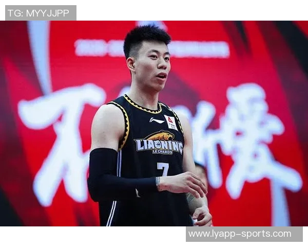 张镇麟替补出战21分钟高效表现8中7砍下14分助攻4次展现全能实力